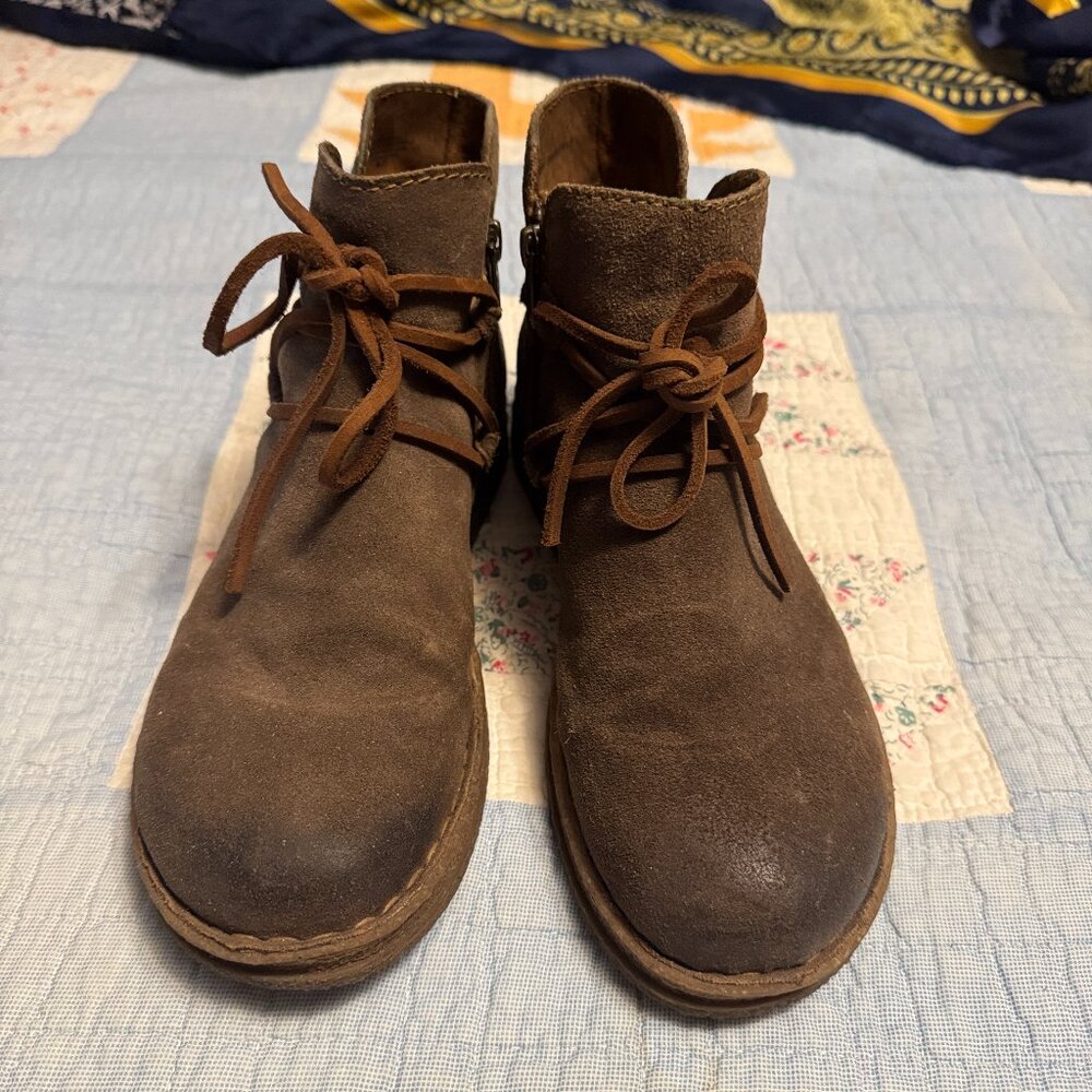 BORN Caylin 8 Women Ankle Boot Brown Leather Laces Distressed Suede pre-owned